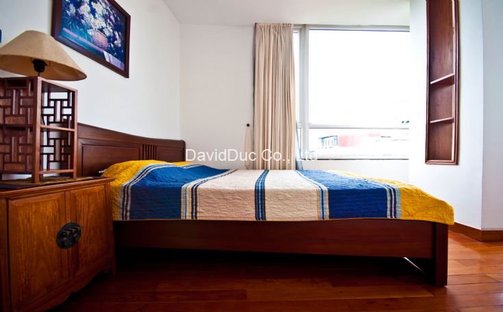 Spacious 1 bedroom apartment in Truc Bach 7