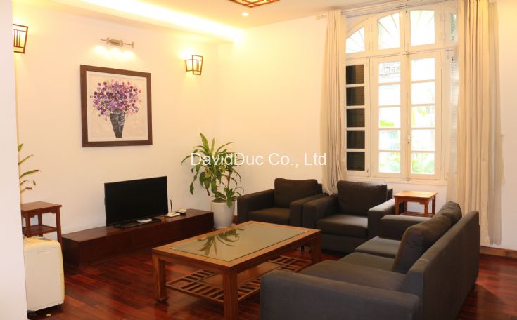 Beautiful 2 bedroom apartment in Xuan Dieu with garden 4
