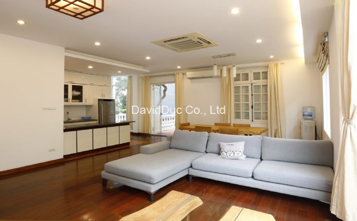 2 bedroom apartment in Xuan Dieu street 3