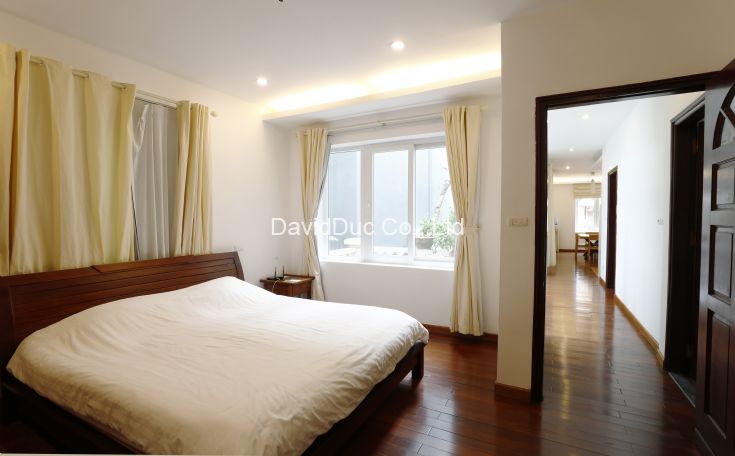 2 bedroom apartment in Xuan Dieu street 9