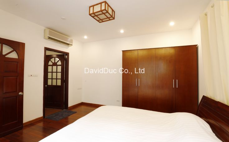 2 bedroom apartment in Xuan Dieu street 1