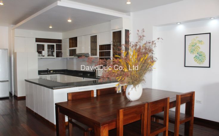 8F, 3 bedroom apartment available in Tay Ho street 3