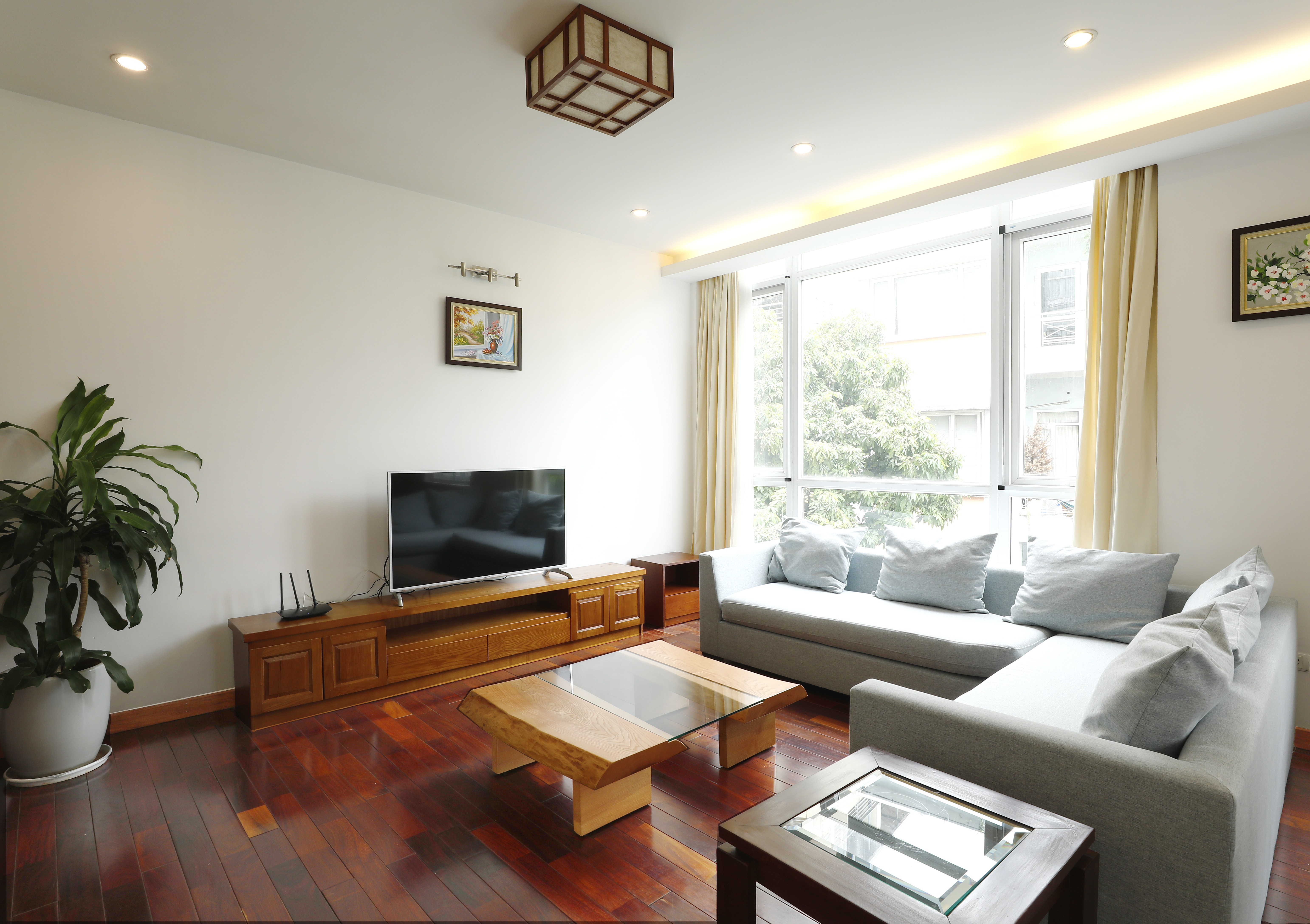 Spacious 2 bedrom apartment in Xuan Dieu